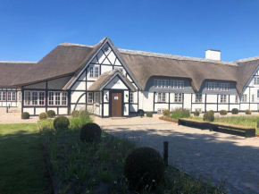 Hotel Nørrevang, Bogø By